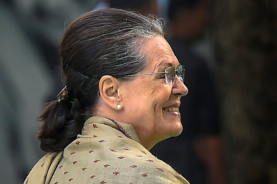 Sonia Gandhi voter list controversy Delhi court order