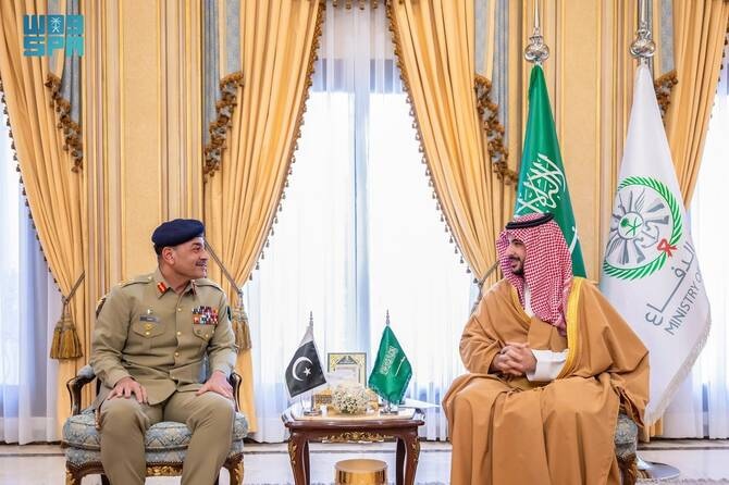 Pakistan Gulf debt talks as Army Chief meets Saudi leadership
