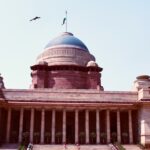 Delhi Heritage Walk: Close-up of Rashtrapati Bhavan main entrance and central dome, New Delhi